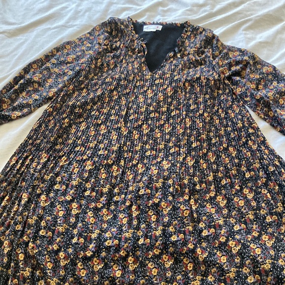 Anthropologie Dresses & Skirts - Anthropologie Floral Dress size US 6